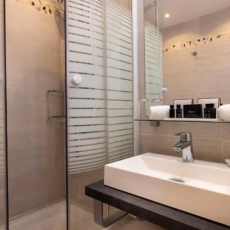 Relais Du Vieux 4* Parigi