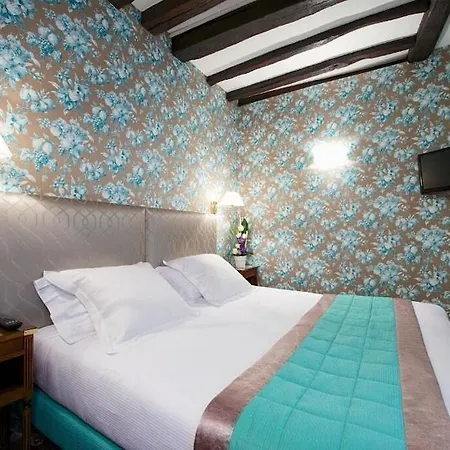 Hotel Relais Du Vieux Parigi