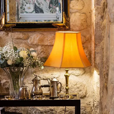 Relais Du Vieux Hotel