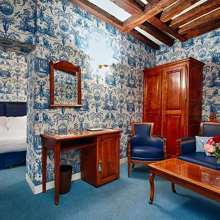 Hotel Relais Du Vieux 4*