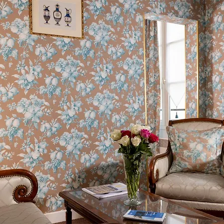 Relais Du Vieux Hotel 4*