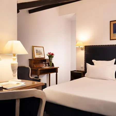 Hotel Relais Du Vieux 4*