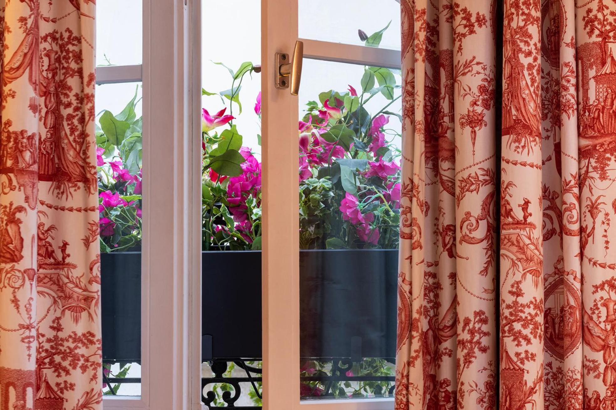 Relais Du Vieux Hotel Paris