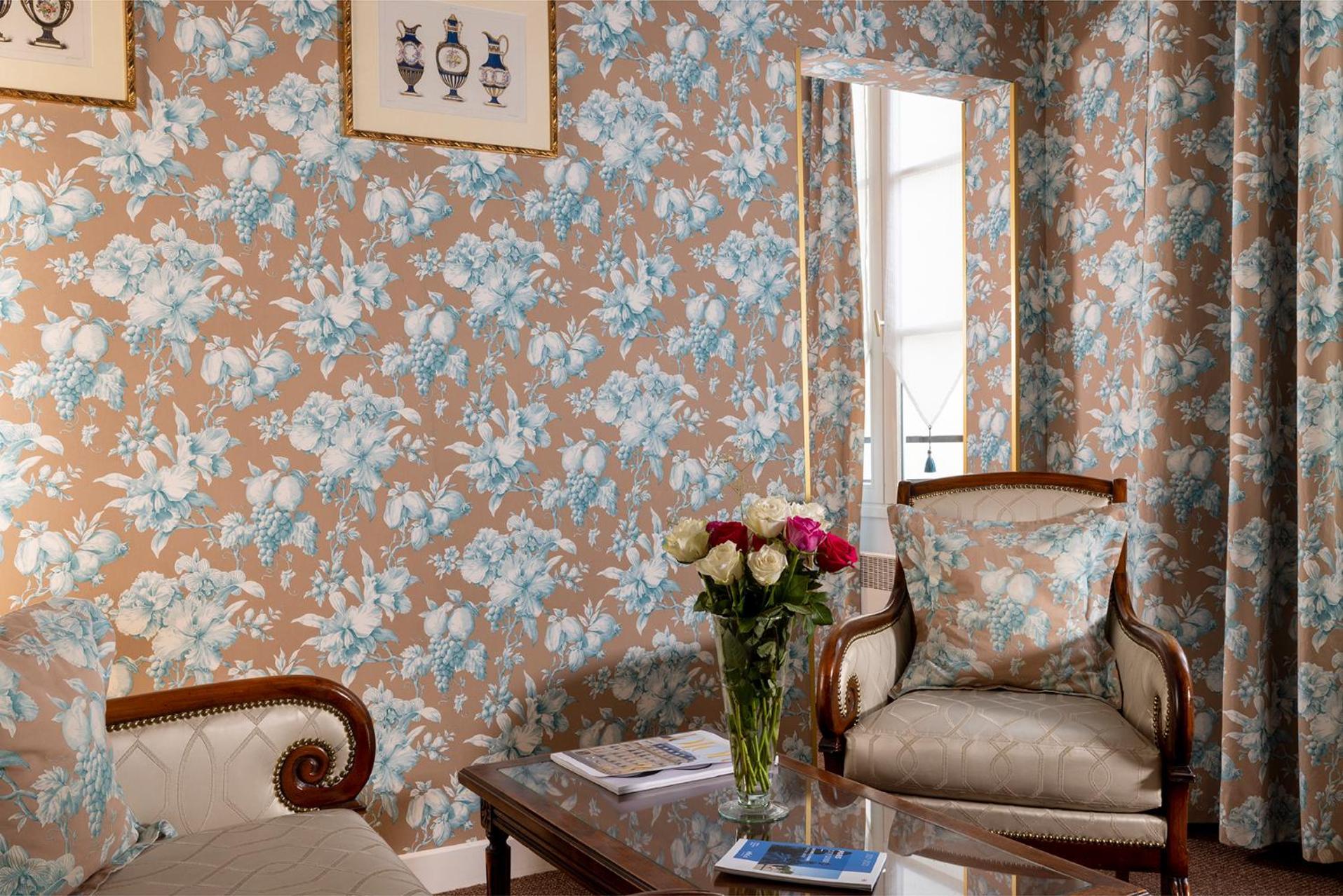 Relais Du Vieux Hotel 4*