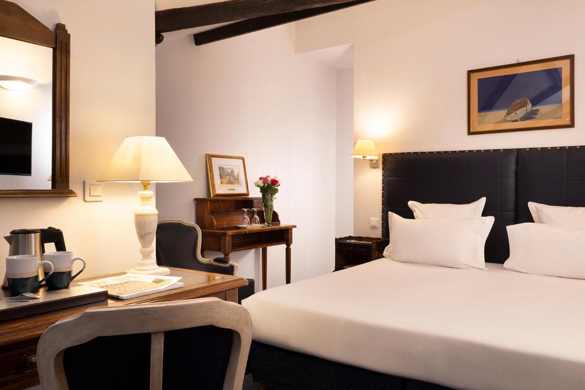 Hotel Relais Du Vieux 4*