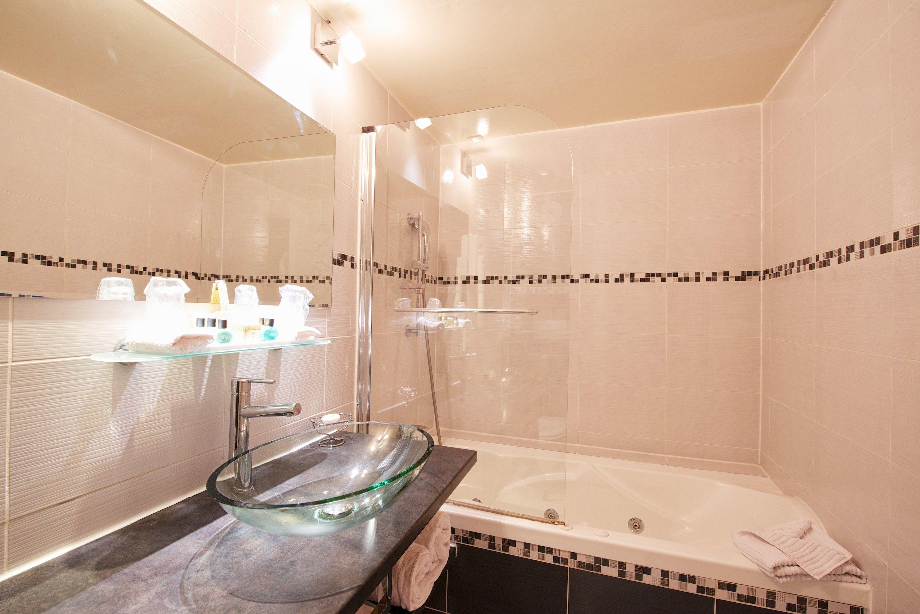Relais Du Vieux 4*